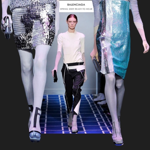 🚨3 DAY SALE 25% OFF‼️
Balenciaga Spring 2009 Boots – A Rare Ghesquiere Design! - Picture 12 of 12